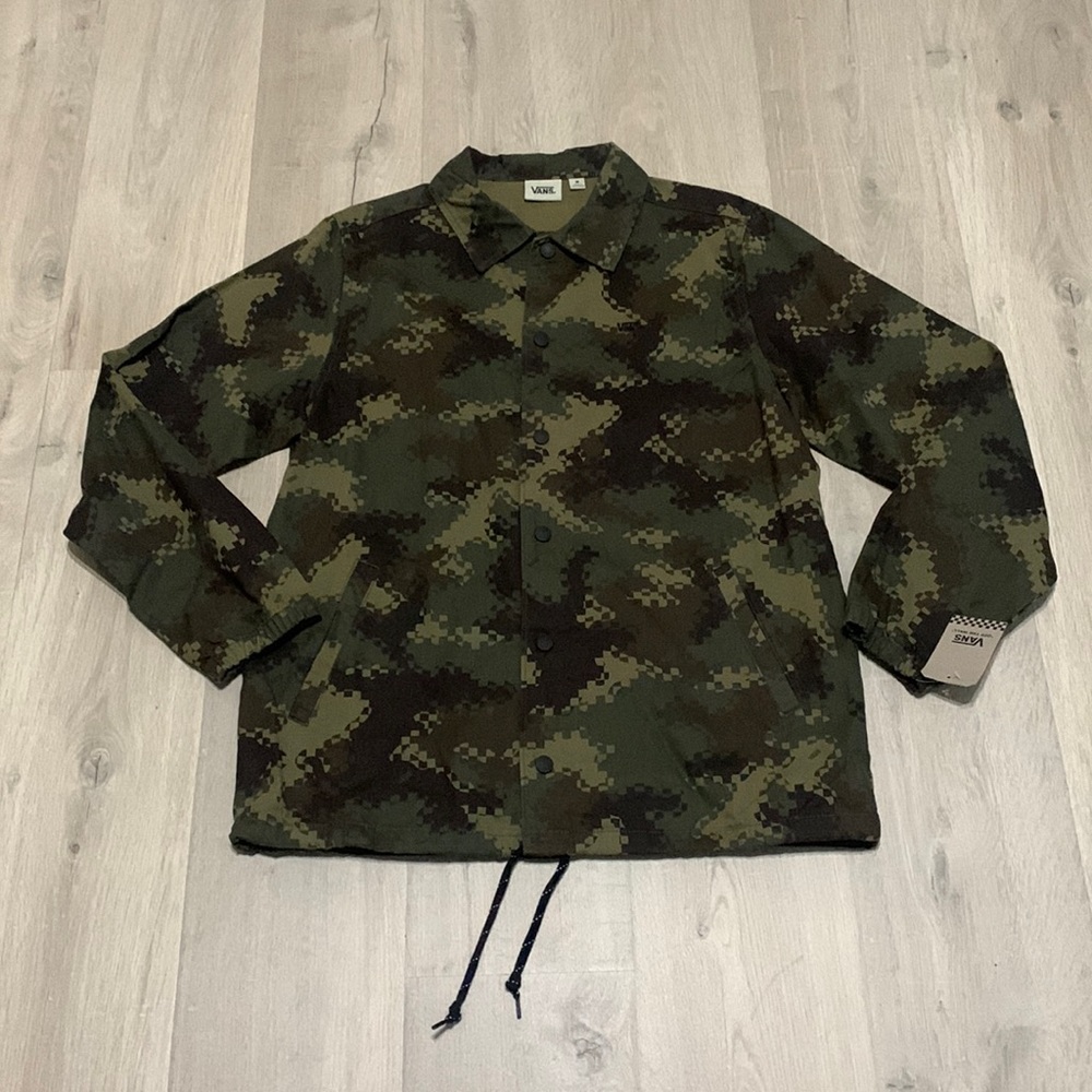 Vans camo coaches ranger green button up jacket